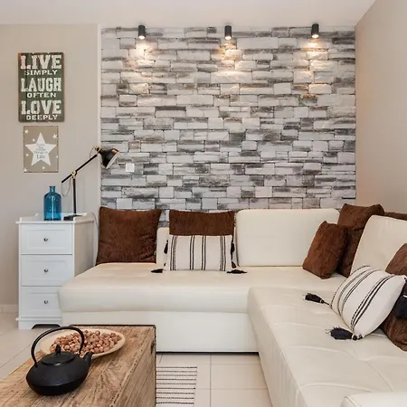 Cami -stylish With A Beautiful Seaview * غاباس