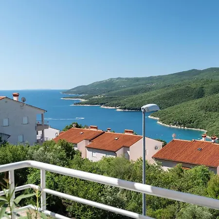 Cami -stylish With A Beautiful Seaview Apartment